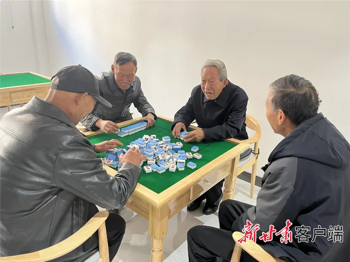 问鼎电子娱乐棋牌大厅捕鱼游戏
